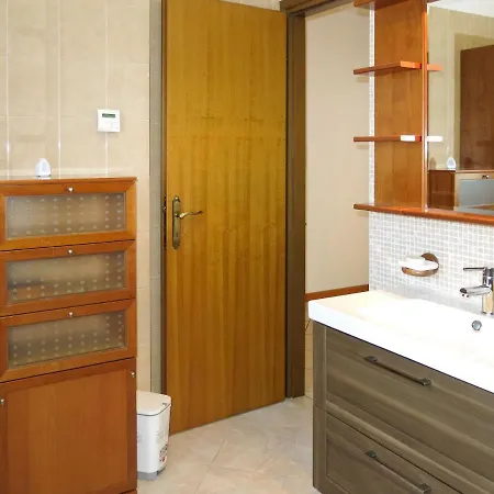 Locazione Turistica Casa Lucia - Cid200 Azzida